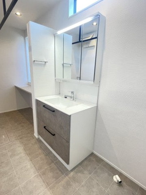 【洗面所】 | 四日市市あがたが丘１丁目 | 洗面