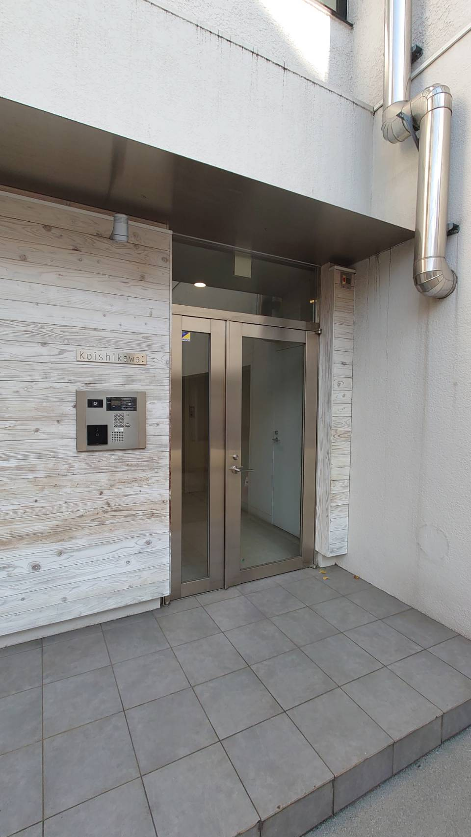 【エントランス】