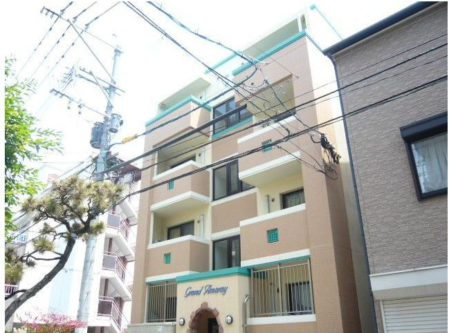 グランドアマレーの外観