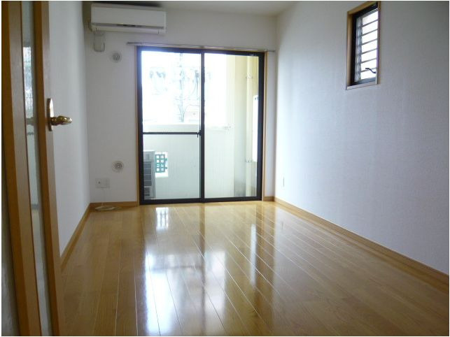 グランドアマレーの居間・リビング