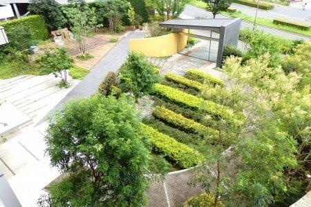 ロイヤルパークス若葉台の庭