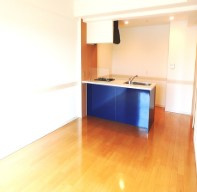 ロイヤルパークス若葉台の居間・リビング