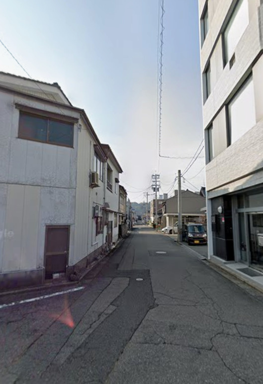 福井市西木田3丁目　土地の前面道路含む現地写真