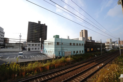 【展望】 | 【上質感リフォーム】サンヴェール海老園 | 【四季を感じる】
四季の移ろい・爽やかな青空や風を感じられ
自然を愉しめるパノラマビュー。
毎日の暮らしに余裕を感じさせてくれる、
遮る物の無い開放的な眺望を是非、ご堪能ください。