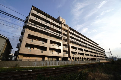 【外観】 | 【上質感リフォーム】サンヴェール海老園 | 現地（2025年12月8日8：00頃）撮影