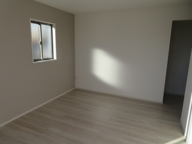 高崎市岩鼻町１期（全４棟）１号棟の洋室