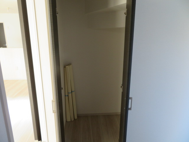 高崎市岩鼻町１期（全４棟）１号棟の収納