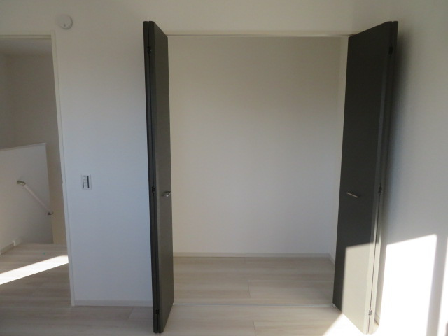 高崎市岩鼻町１期（全４棟）１号棟の収納