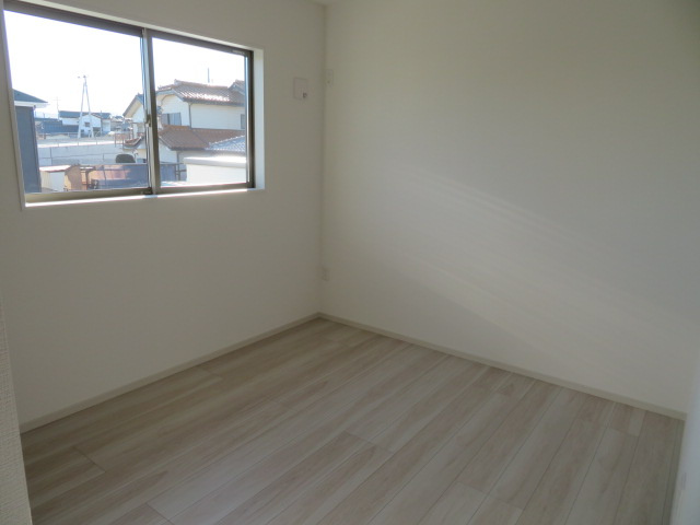 高崎市岩鼻町１期（全４棟）１号棟の洋室