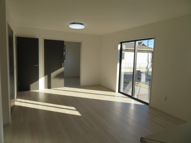 高崎市岩鼻町１期（全４棟）3号棟の居間・リビング