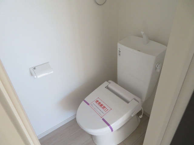 高崎市岩鼻町１期（全４棟）3号棟のトイレ
