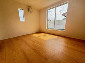 【洋室】 | 廿日市市阿品台3（阿品駅）全2区画　NO2 | 2階　洋室×3　収納付きでお部屋がスッキリ広く使えます。　
