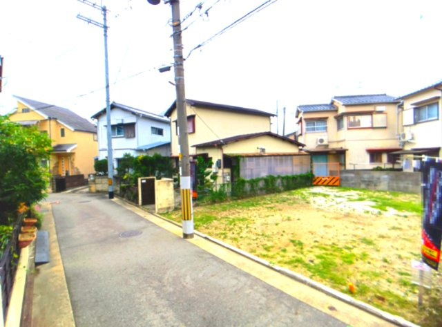 宝塚市安倉南4丁目　土地のその他|前面道路を含む現地写真です。
（前面道路 約4ｍ）