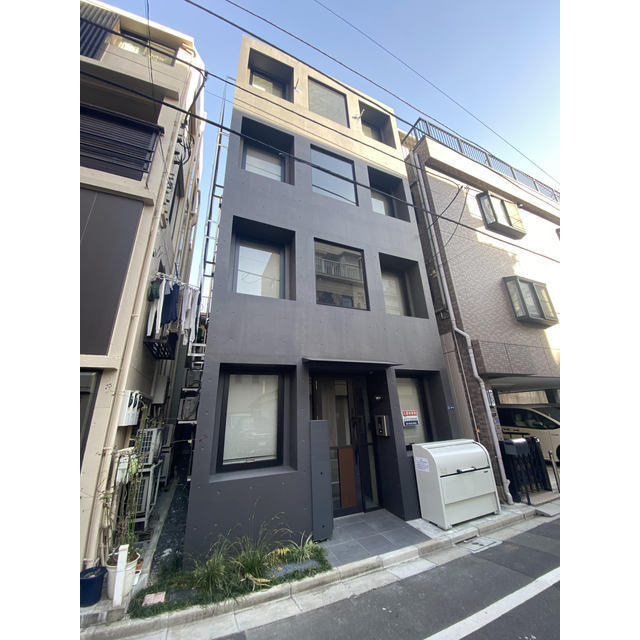 ＫＯＳＴＩＣ　ＭＩＮＯＷＡ