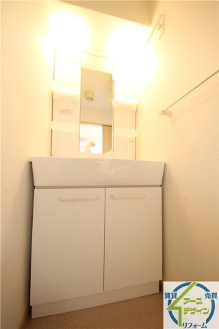 メゾネット・アンジュ参番館の洗面所|※類似写真