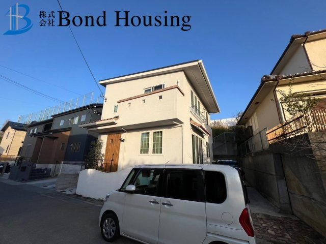 一条工務店施工 太陽光 オール電化 西区伊川谷町潤和 良質戸建の前面道路含む現地写真