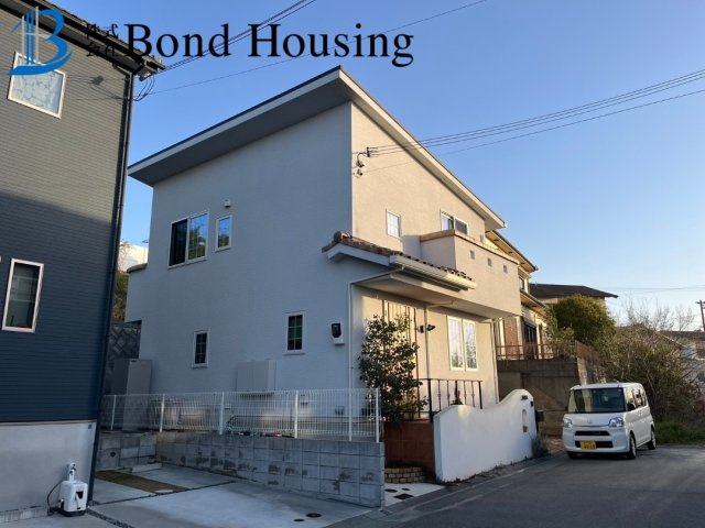 一条工務店施工 太陽光 オール電化 西区伊川谷町潤和 良質戸建の前面道路含む現地写真