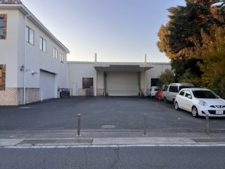厚木市岡田5丁目倉庫の外観