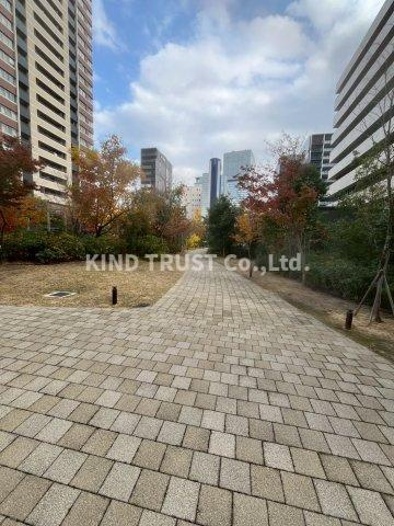 グランドメゾン新梅田タワー THE CLUB RESIDENCEの庭|お庭で自由な時間を過ごせます