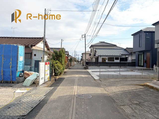 つくばみらい市谷井田9期　新築戸建て　1号棟の前面道路含む現地写真|『今から見たい！』大歓迎です♪
お気軽にＲ－ｈomeまでお問い合わせください。