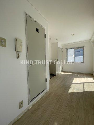 相和ビル1号館の居間・リビング|使いやすいリビングです