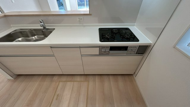 久留米市諏訪野町　新築戸建【3号棟】のキッチン