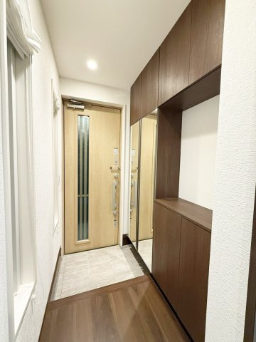 和田1丁目戸建の玄関