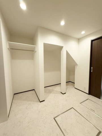 和田1丁目戸建の内装|1階サービスルーム