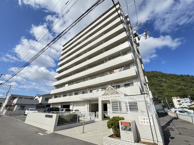 マリオン栗林公園の外観