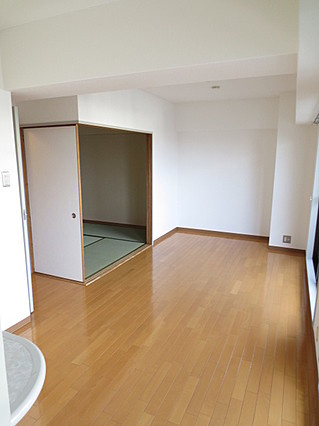 グランディア篠原の居間・リビング