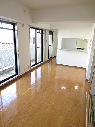 グランディア篠原の居間・リビング