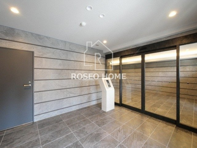 クローバー・グランデ玉造のエントランス