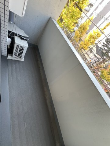 【バルコニー】