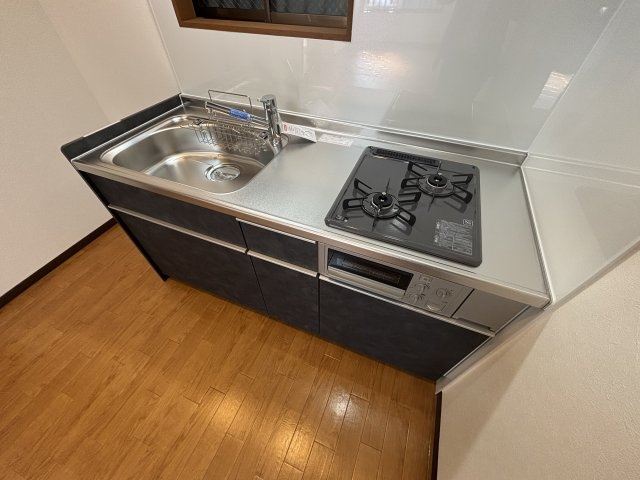 岸地通1丁目貸家のキッチン