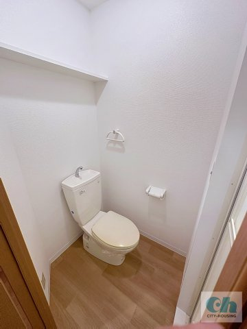 ベルヒルズ 203号室の居間・リビング