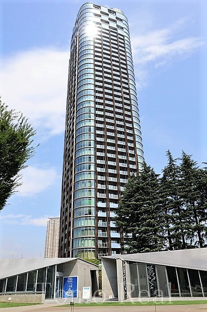パークコート赤坂檜町ザタワーの外観