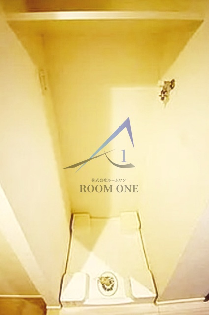 クラリッサ横浜ベーネの設備|洗濯機置き場です。