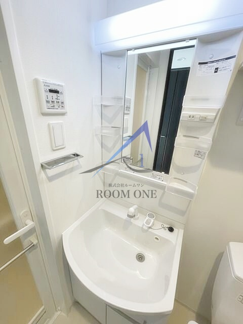 クラリッサ横浜ベーネの洗面所|洗面台です。