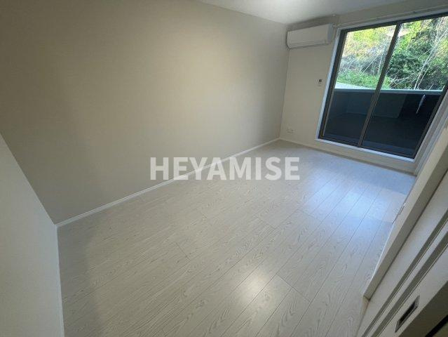 GRACE HIRAYAMA Aの居間・リビング|※同物件同室タイプの写真でございます※現況を優先します※