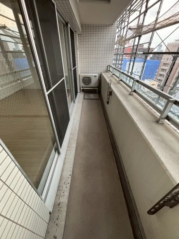 ドゥーエ谷町のバルコニー