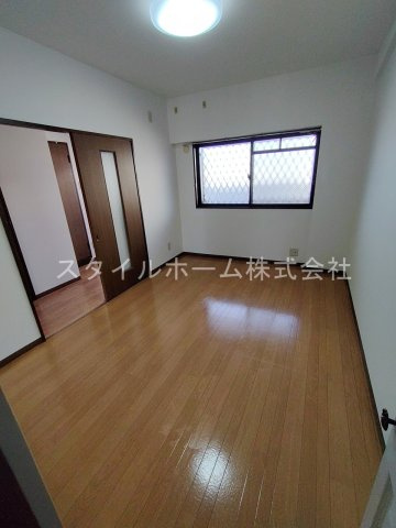 杉浦マンションの居間・リビング