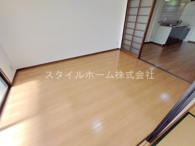 杉浦マンションの居間・リビング