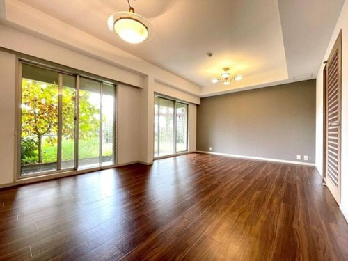 シティパル武蔵野の居間・リビング|18.7帖の広々としたリビングは家族が集う憩いの空間に