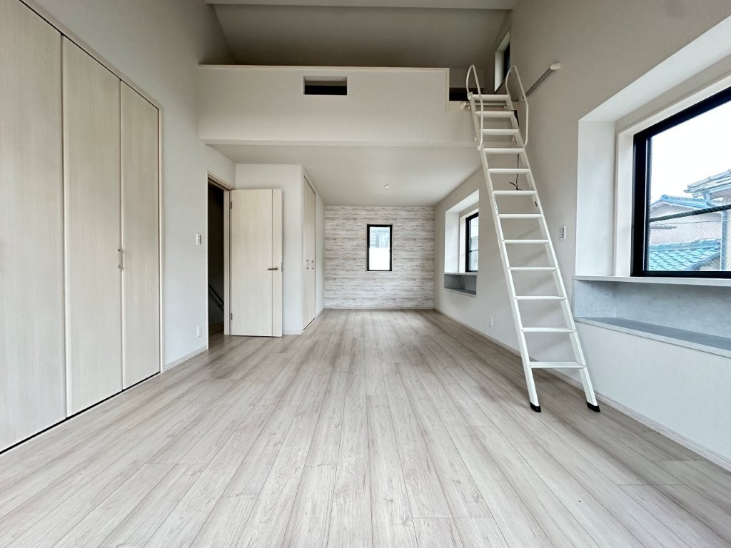 【寝室】の画像