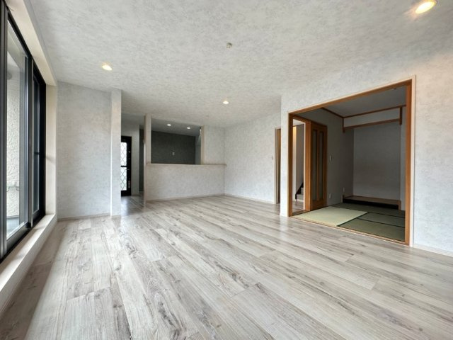 【居間・リビング】の画像