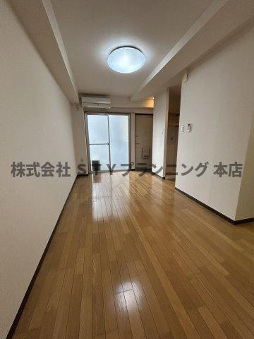 仲介手数料０円！大久手HOUSEの居間・リビング