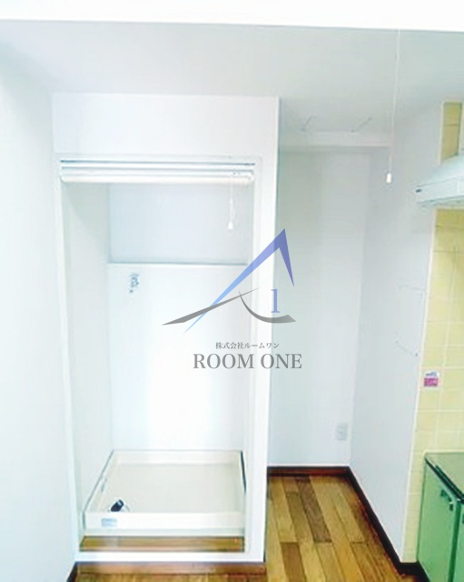 パークサイド・ヴィラの設備|洗濯機置き場です。