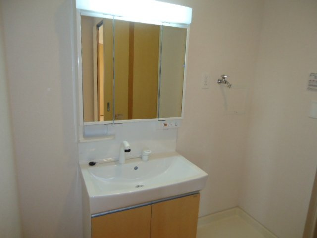 GrandeurSUMZⅡA（グランドゥール　サムズ　ツー）　の洗面所|洗髪洗面化粧台