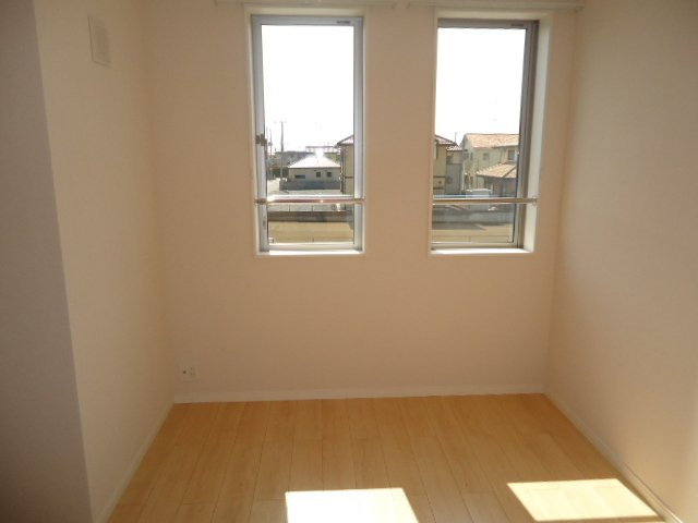 GrandeurSUMZⅡA（グランドゥール　サムズ　ツー）　の内装|南側洋室