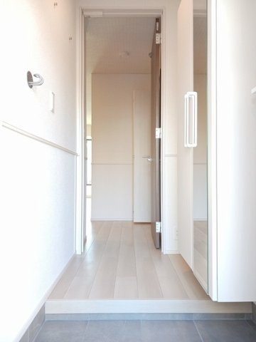 シエロガーデン浅沼　Ａの玄関